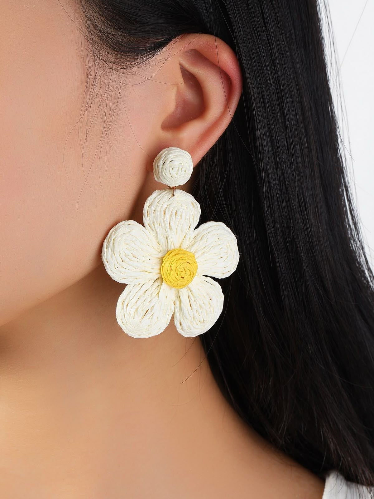 Rafia earring
