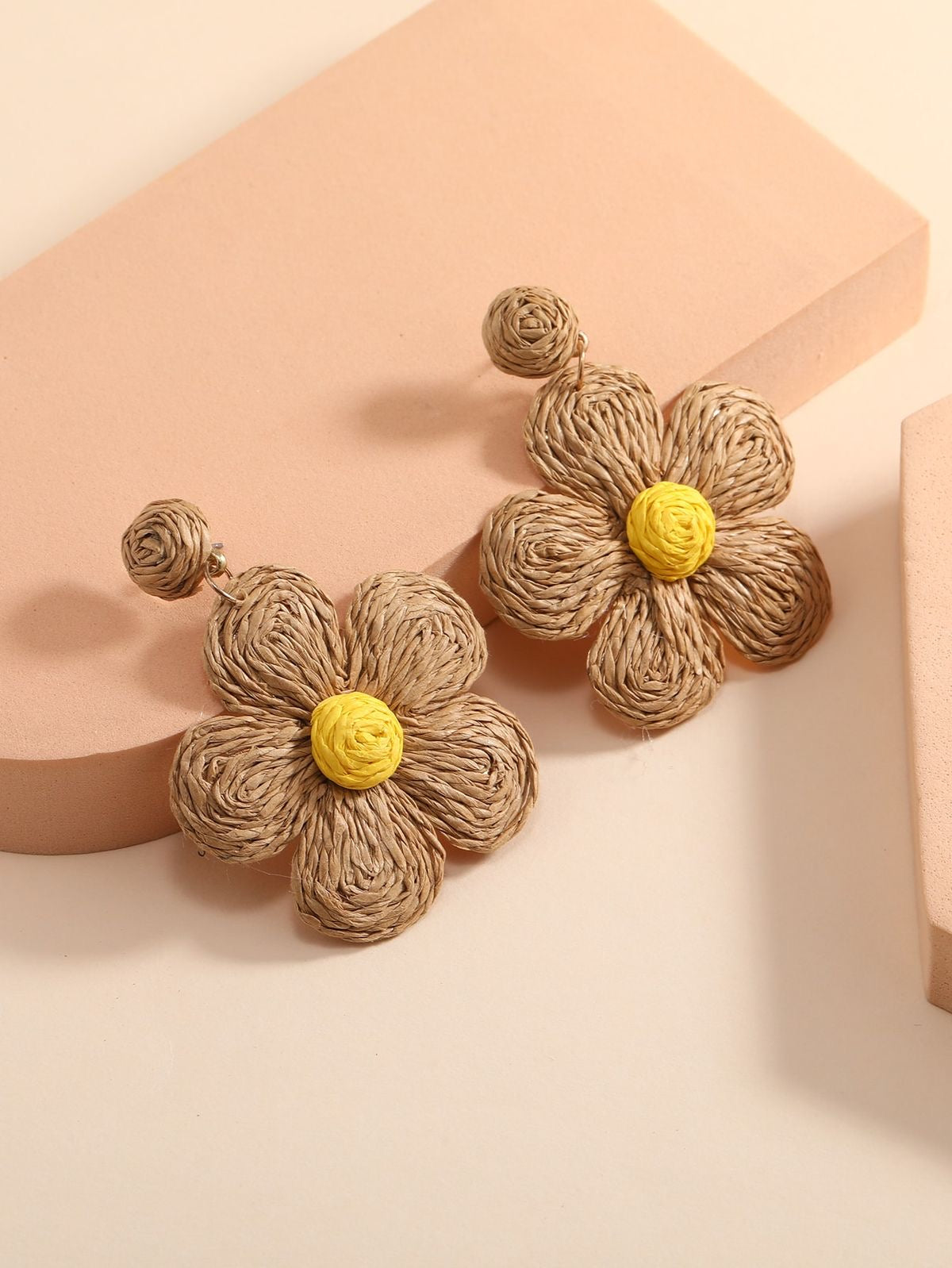 Rafia earring